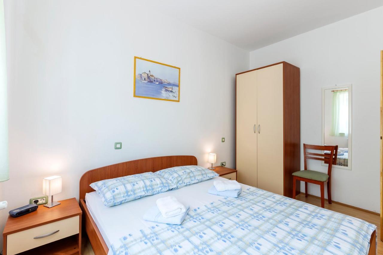 Apartments Pino Pula Ngoại thất bức ảnh