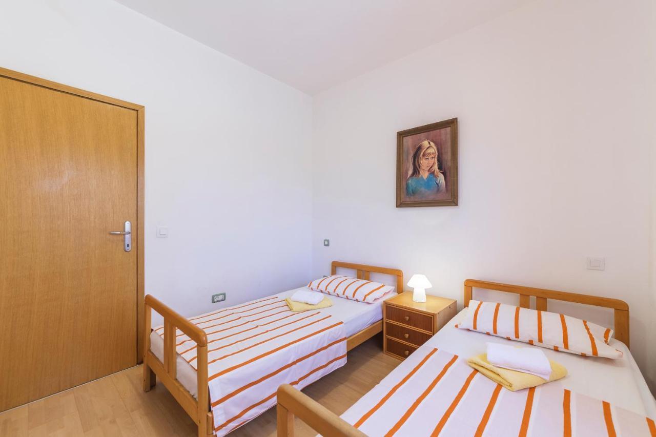 Apartments Pino Pula Ngoại thất bức ảnh